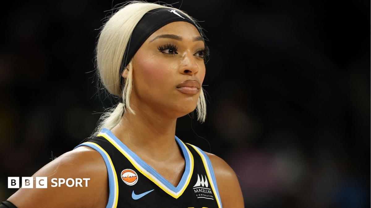 WNBA:DiJonai Carrington回应批评者,要求他们做“研究”